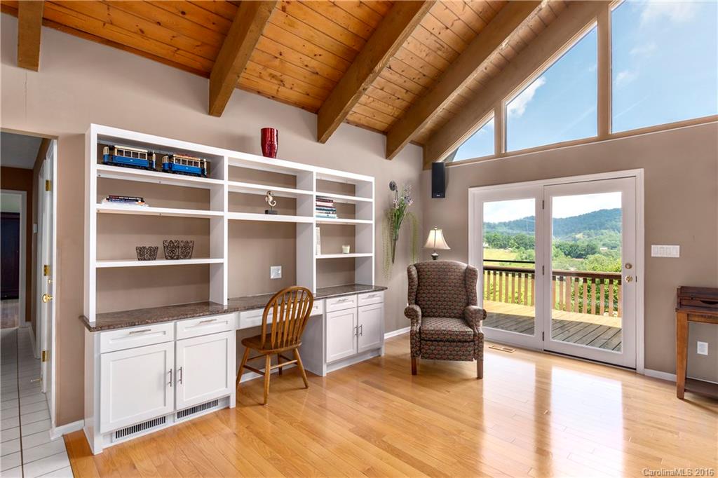 28 High Ridge Road Leicester, NC 28748 - Photo 8 of 24