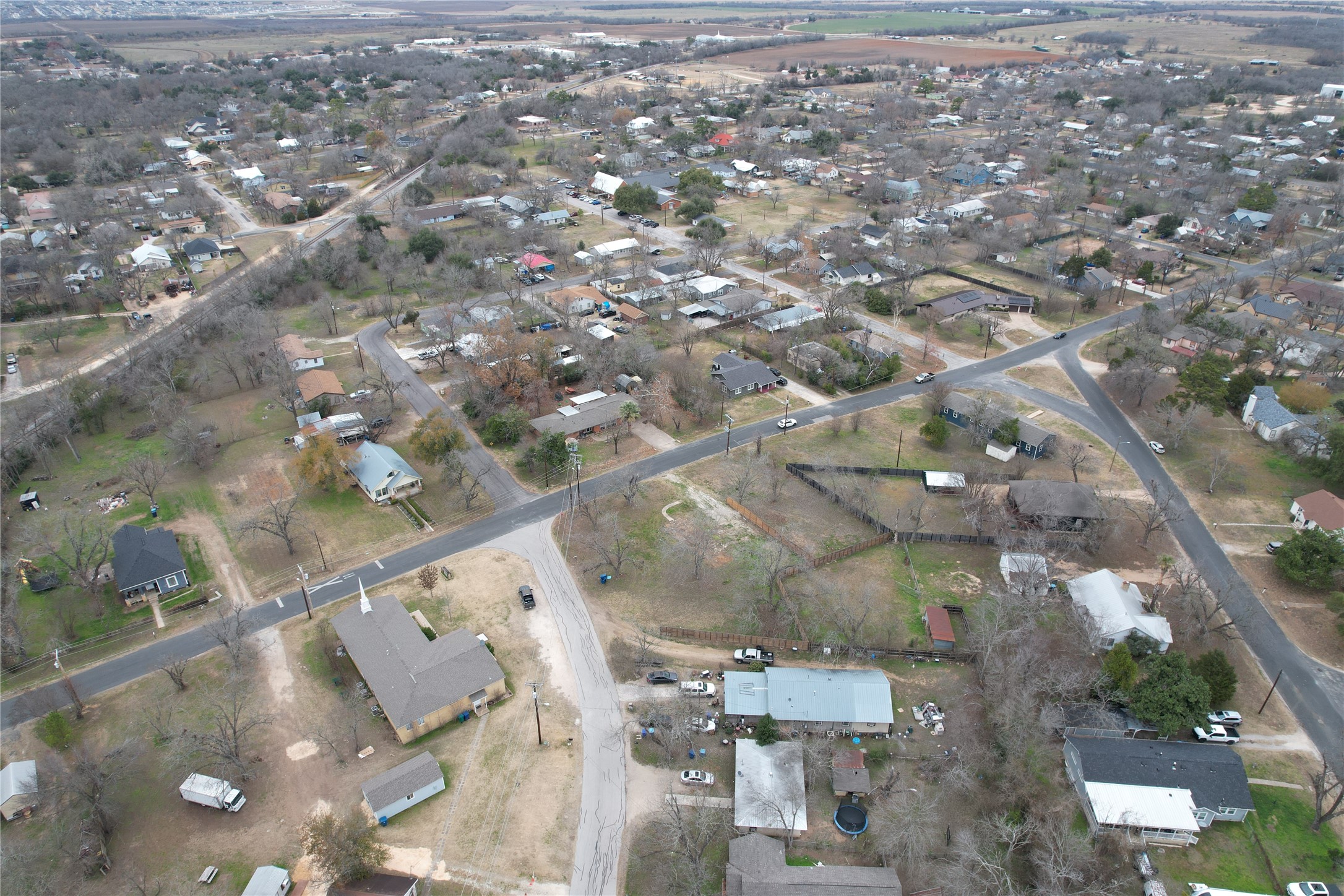 305 Lexington Road Elgin, TX 78621 - Photo 19 of 19 Gallery Image 19