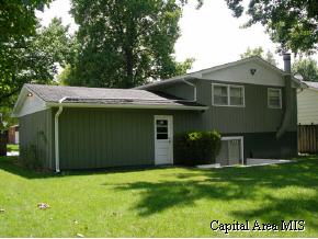 131 Exmore Drive Springfield, IL 62704 - Photo 2 of 9
