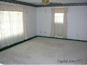 131 Exmore Drive Springfield, IL 62704 - Photo 3 of 9