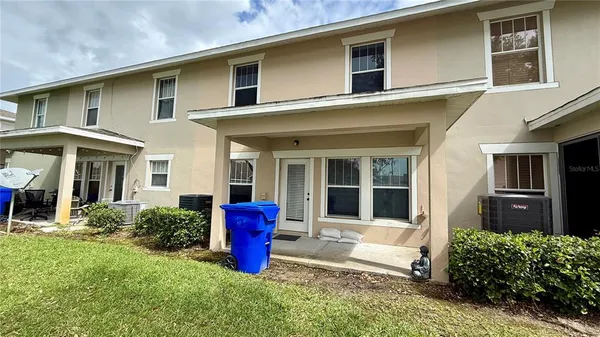$2,000 | 2052 Cypress Bay Boulevard, Unit 2052, Kissimmee, FL 34743