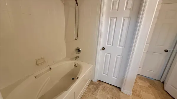 $2,000 | 2052 Cypress Bay Boulevard, Unit 2052, Kissimmee, FL 34743
