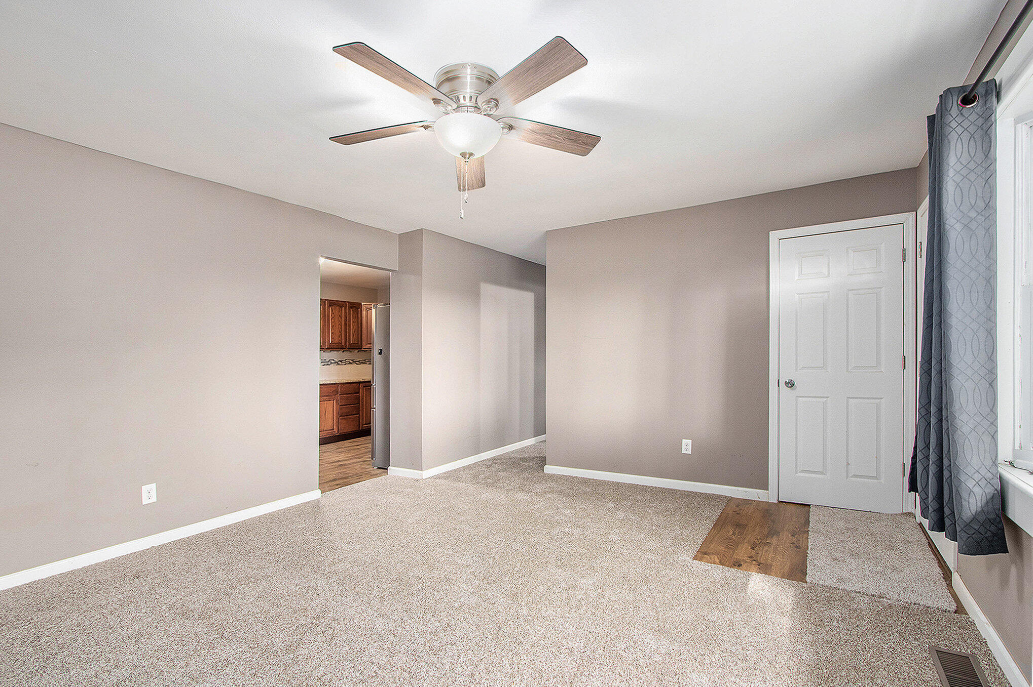 620 McCool Road Valparaiso, IN 46385 - Photo 5 of 17 2038x1357
