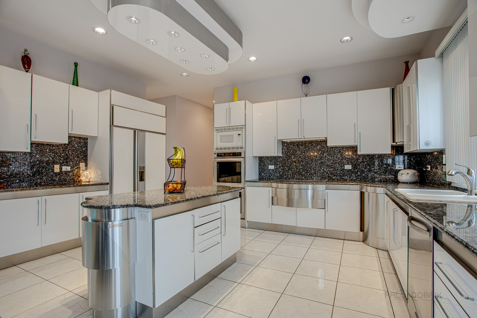 1915 Sheridan Road Buffalo Grove, IL 60089 - Photo 16 of 59