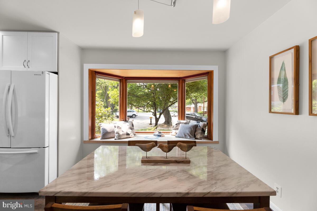 1600 Lansdowne Way Silver Spring, MD 20910 - Photo 13 of 53 Gallery Image 13