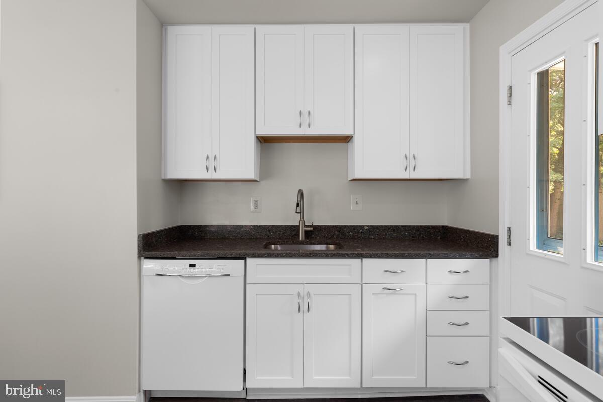 1600 Lansdowne Way Silver Spring, MD 20910 - Photo 17 of 53 Gallery Image 17