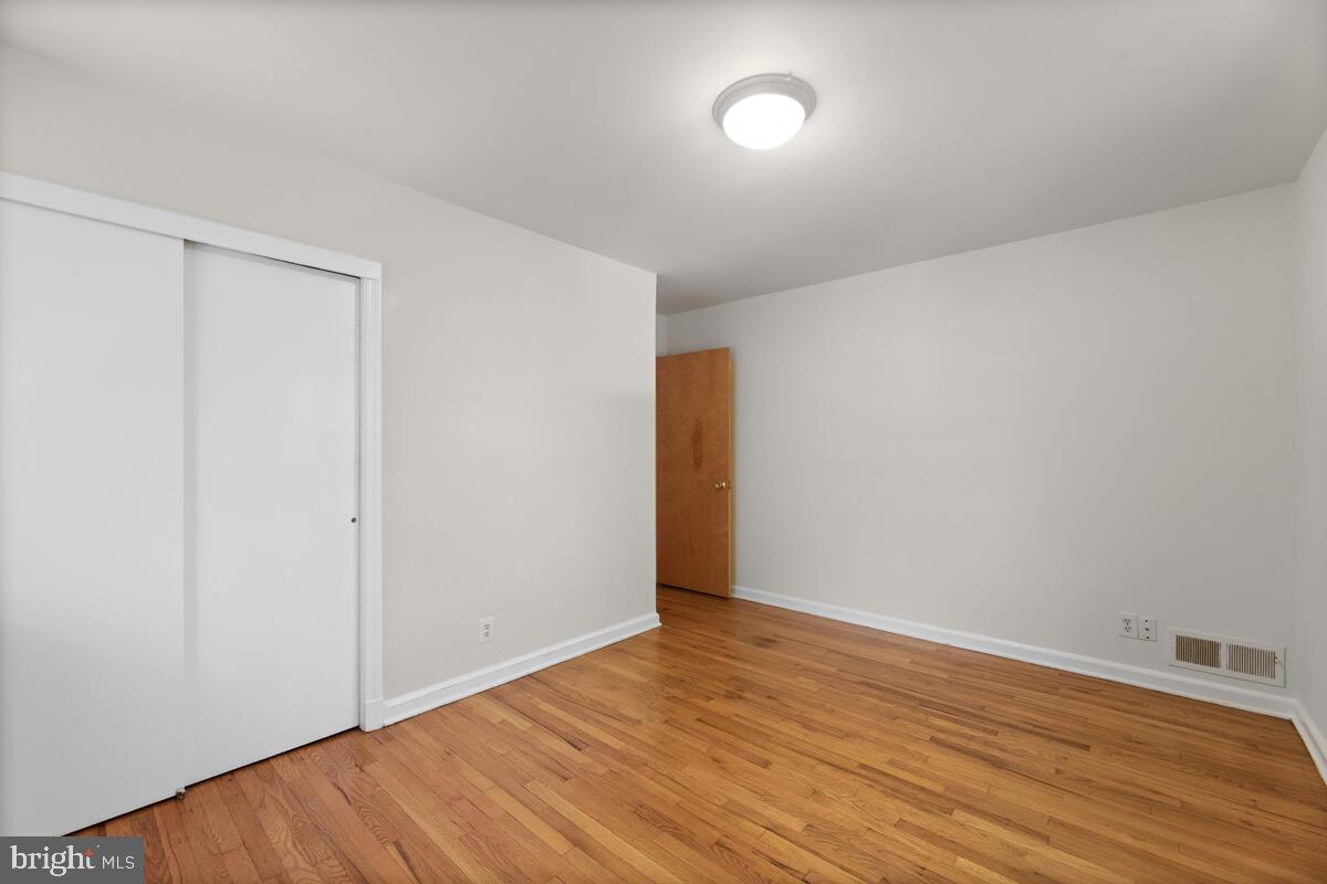 1600 Lansdowne Way Silver Spring, MD 20910 - Photo 29 of 53 Gallery Image 29