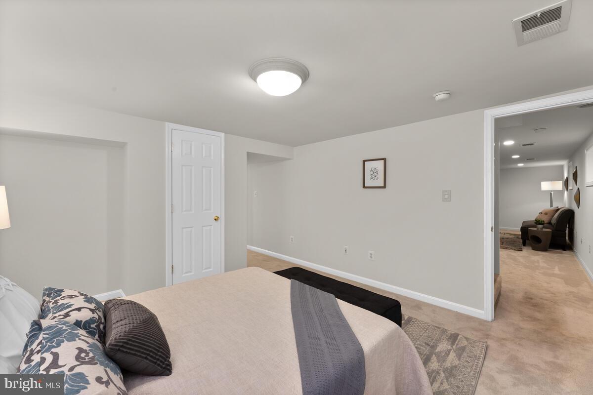 1600 Lansdowne Way Silver Spring, MD 20910 - Photo 31 of 53 Gallery Image 31