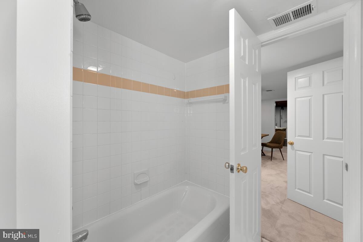 1600 Lansdowne Way Silver Spring, MD 20910 - Photo 34 of 53 Gallery Image 34