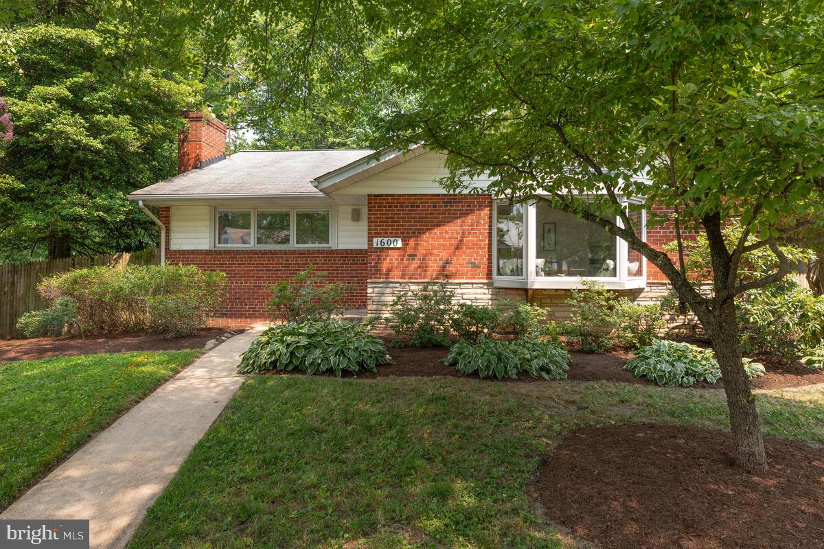1600 Lansdowne Way Silver Spring, MD 20910 - Photo 43 of 53 Gallery Image 43