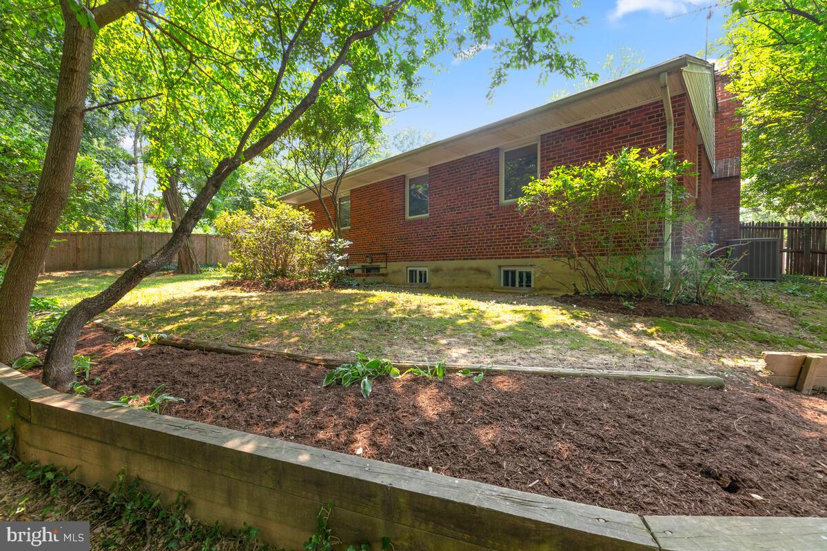 1600 Lansdowne Way Silver Spring, MD 20910 - Photo 46 of 53 Gallery Image 46