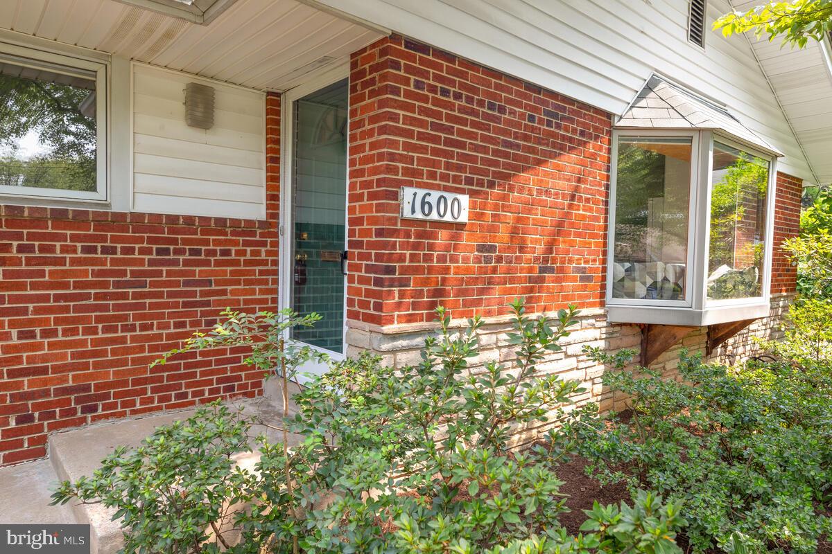 1600 Lansdowne Way Silver Spring, MD 20910 - Photo 48 of 53 Gallery Image 48