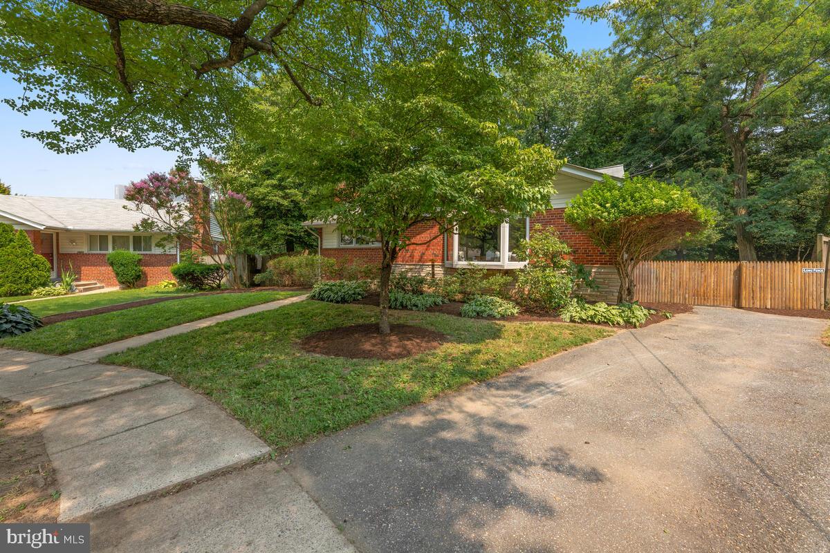 1600 Lansdowne Way Silver Spring, MD 20910 - Photo 49 of 53 Gallery Image 49