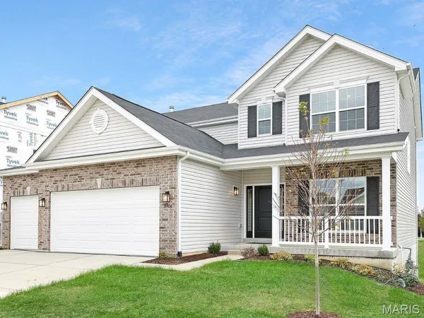 $419,900 | 18406 Boone Rdg Mnr Drive, Truesdale, MO 63380