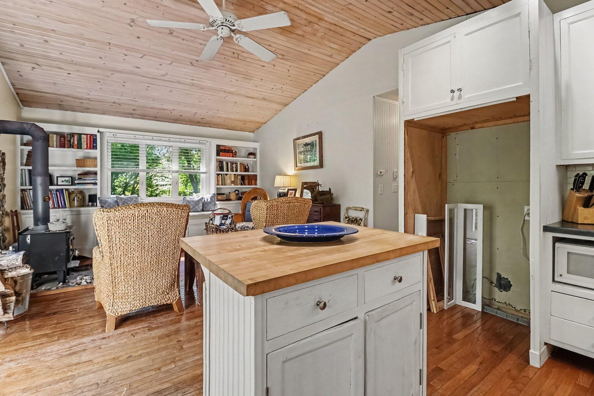 6610 Middleton Road Ludington, MI 49431 - Photo 15 of 31 Kitchen Island/Livingroom