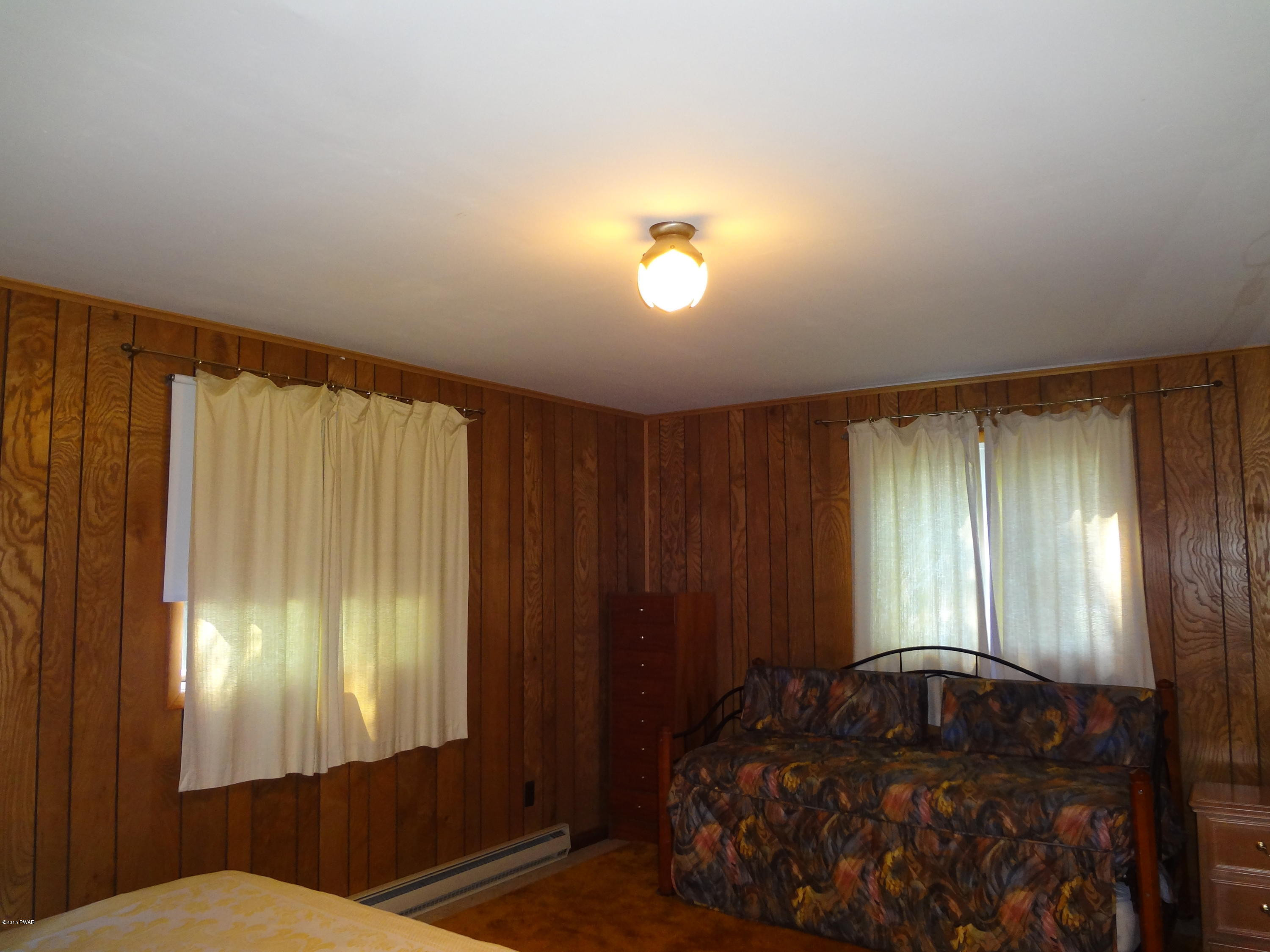 103 Rimrock Lane Hawley, PA 18428 - Photo 11 of 17