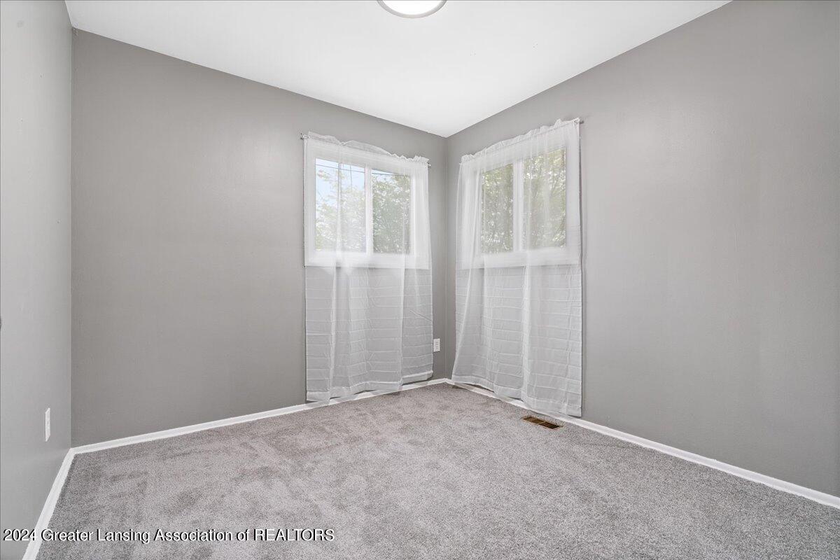 5597 Buckingham Road Haslett, MI 48840 - Photo 17 of 42 26-Media Jett-26
