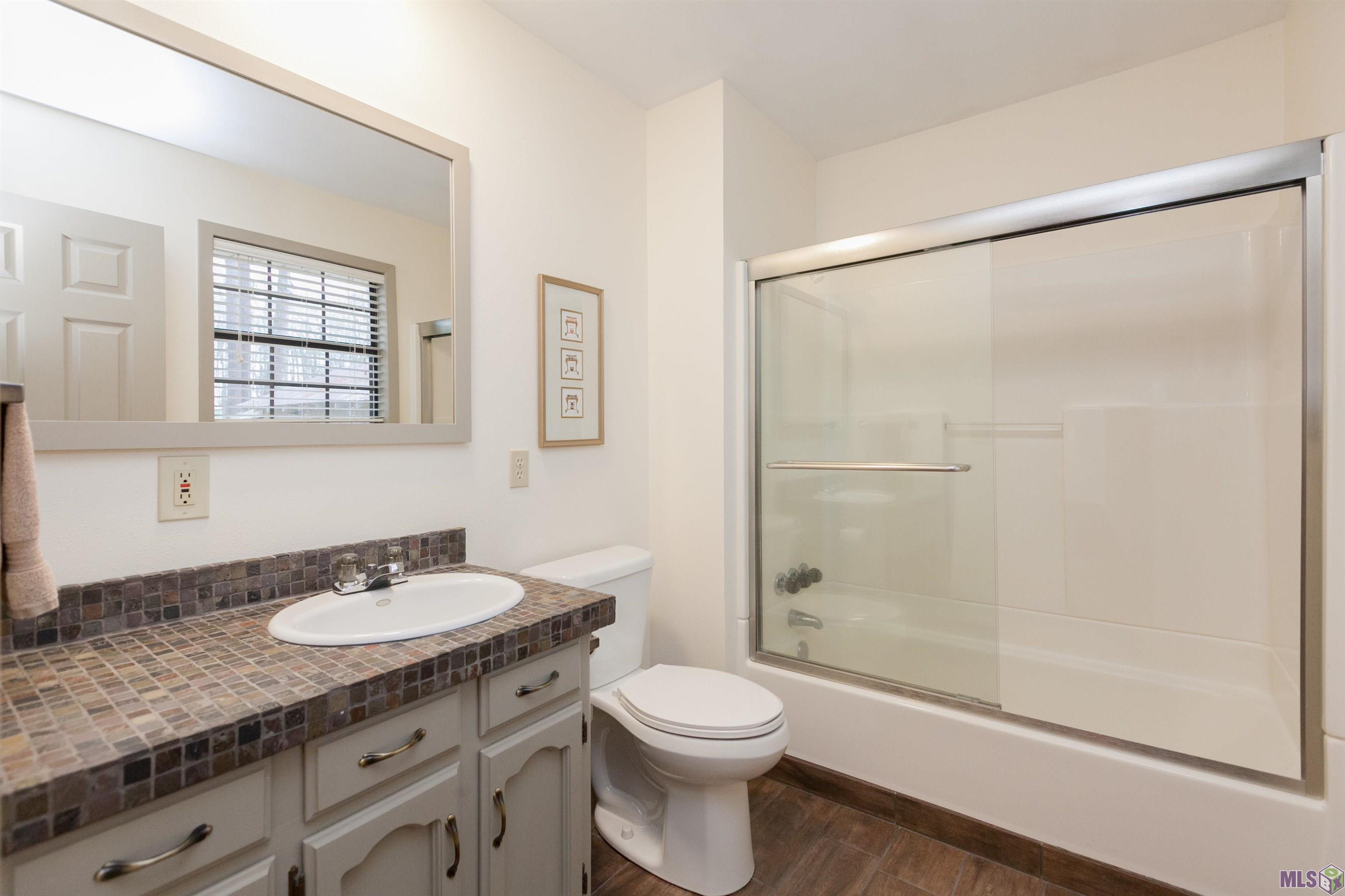18624 McLin Road Livingston, LA 70754 - Photo 14 of 29 Master Bath