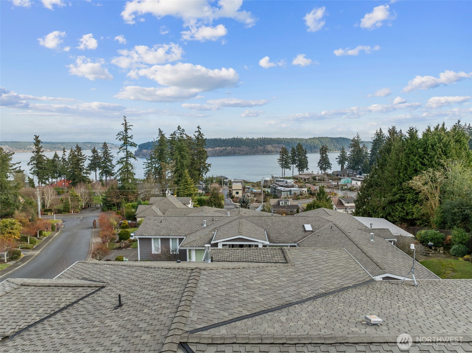 2702 60th Street Northwest Gig Harbor, WA 98335 - Photo 2 of 40 a view of a city