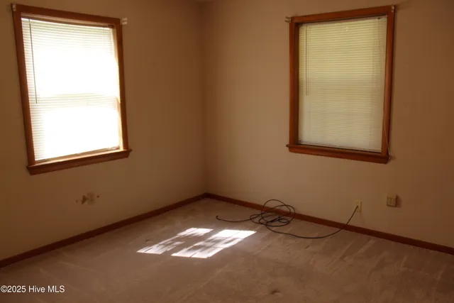 $225,000 | 209 Oak Street, Wallace, NC 28466