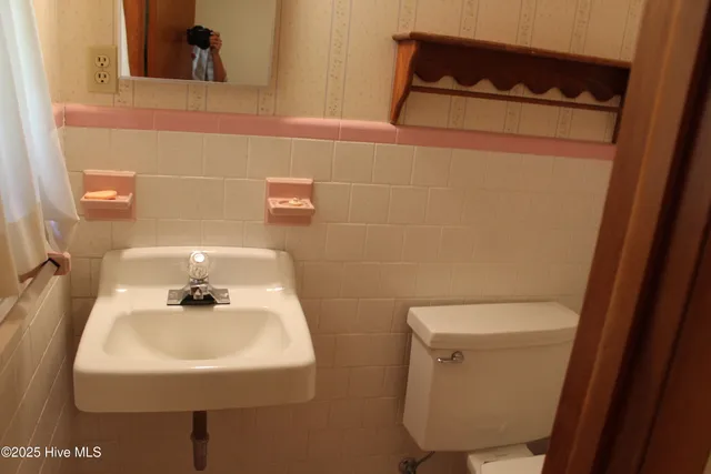 $225,000 | 209 Oak Street, Wallace, NC 28466