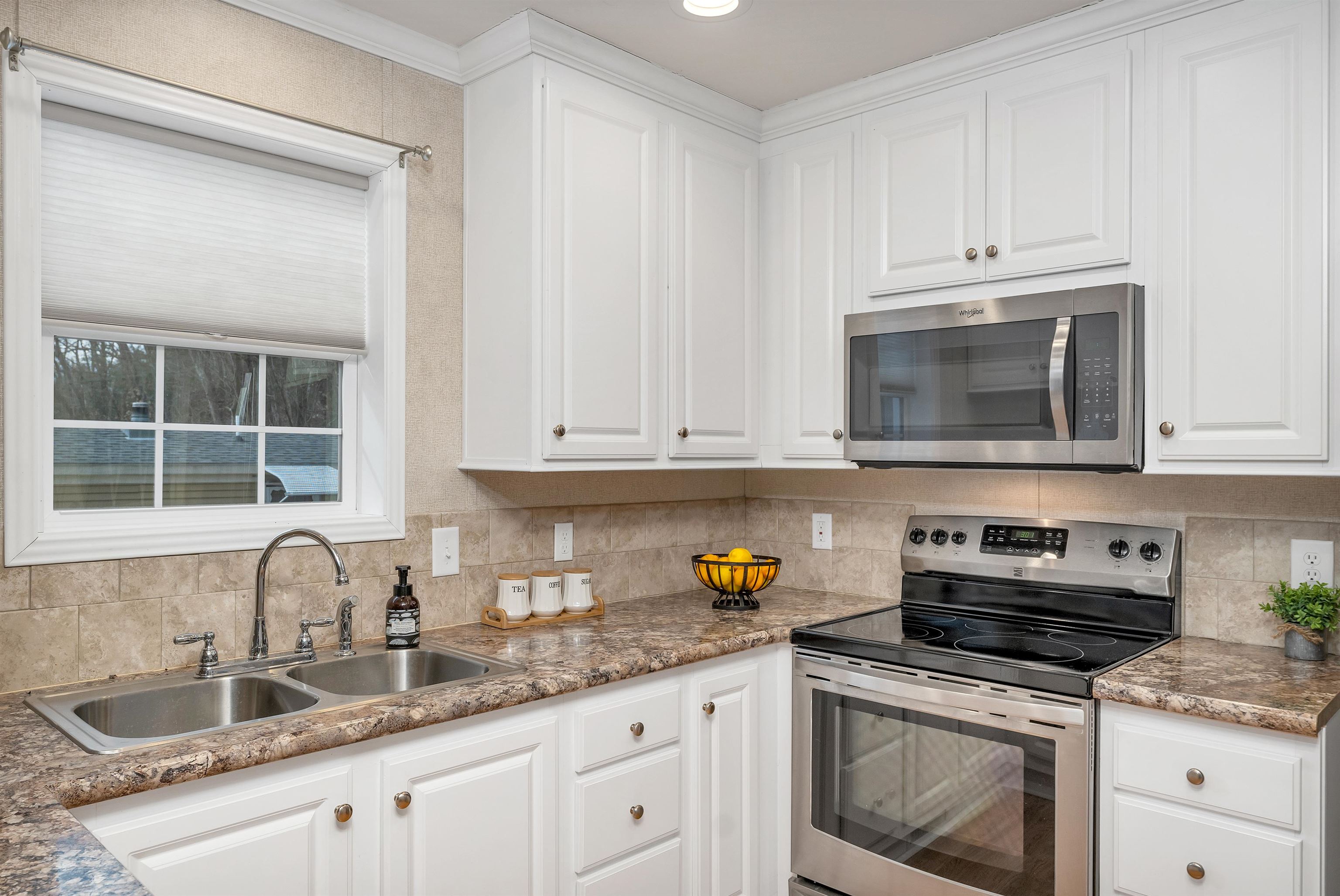 80 Hayes Park Exeter, NH 03833 - Photo 8 of 33