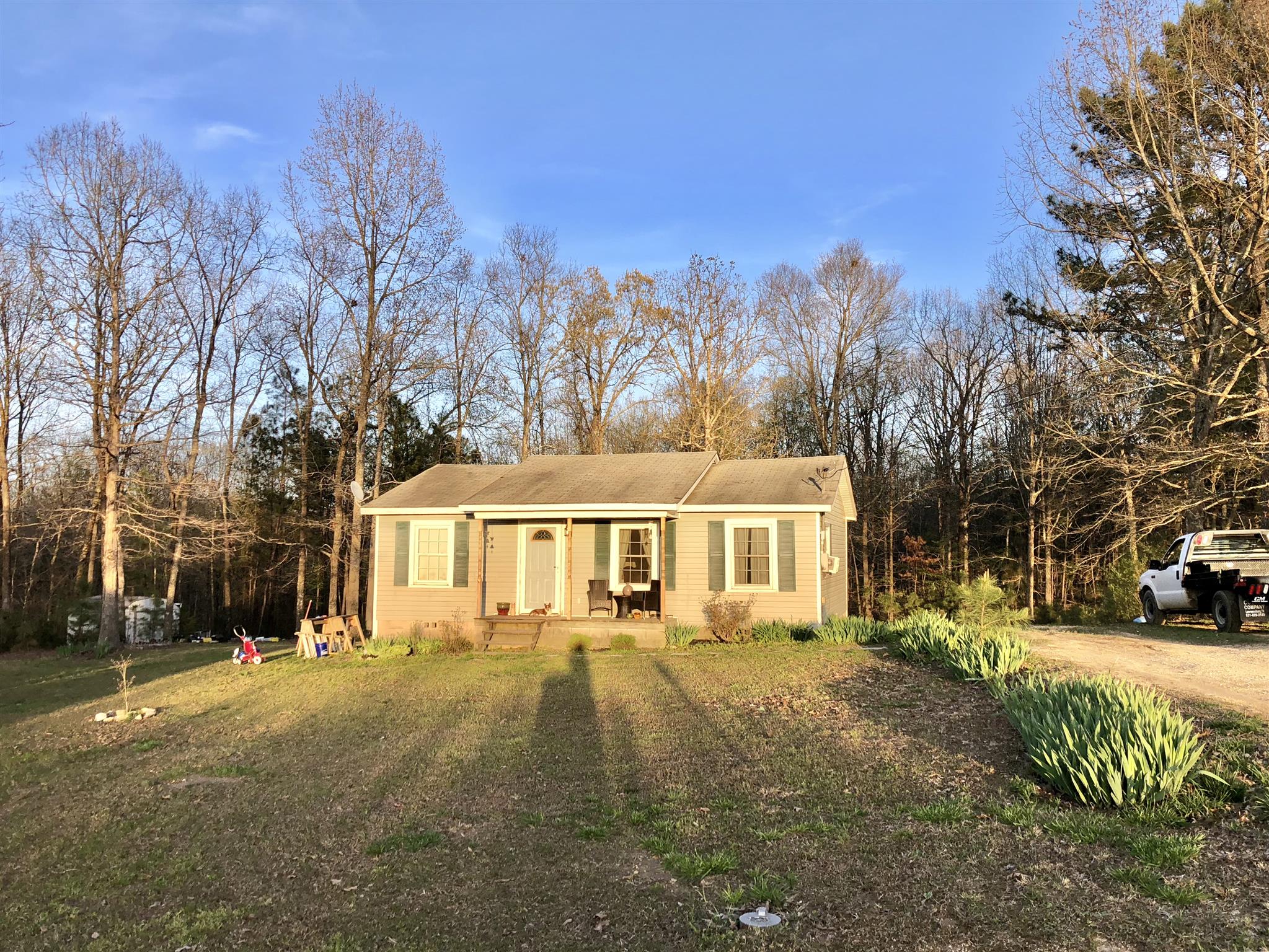 219 Cemetery Road Lawrenceburg, TN 38464 - Photo 3 of 18 Gallery Image 3