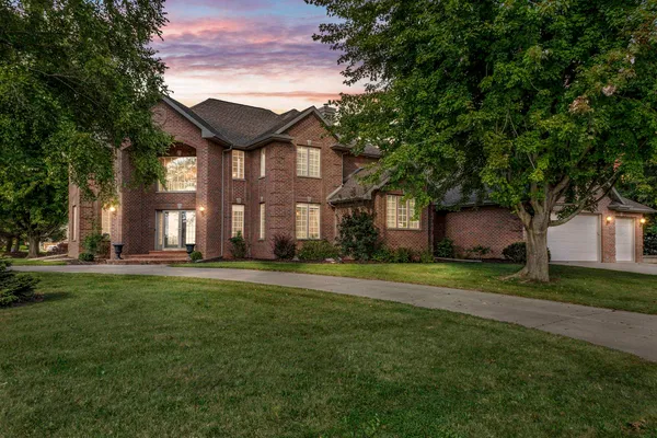 $789,000 | 4354 Hilton Head Drive, Oneida, WI 54155