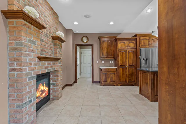 $809,900 | 4354 Hilton Head Drive, Oneida, WI 54155