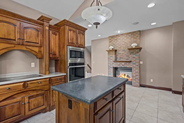 $789,000 | 4354 Hilton Head Drive, Oneida, WI 54155