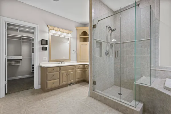 $789,000 | 4354 Hilton Head Drive, Oneida, WI 54155