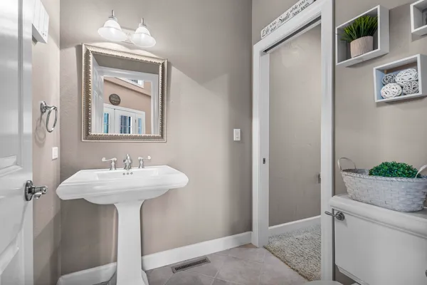 $789,000 | 4354 Hilton Head Drive, Oneida, WI 54155