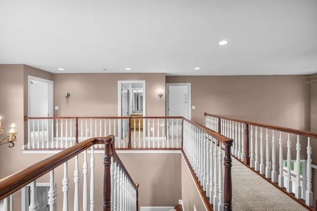 $809,900 | 4354 Hilton Head Drive, Oneida, WI 54155