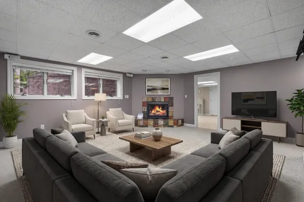 $789,000 | 4354 Hilton Head Drive, Oneida, WI 54155