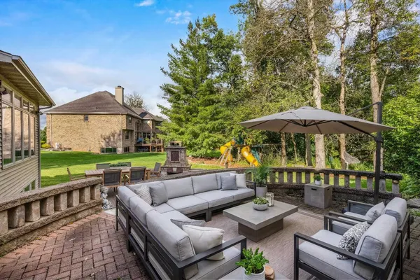 $789,000 | 4354 Hilton Head Drive, Oneida, WI 54155