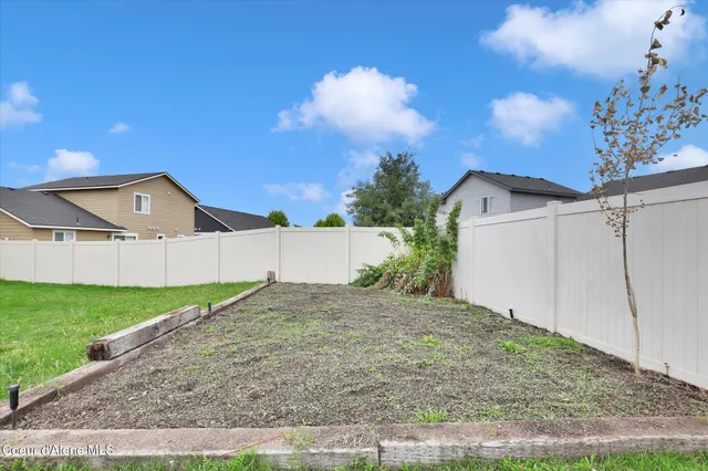 $585,000 | 2031 West Yaquina Drive, Post Falls, ID 83854