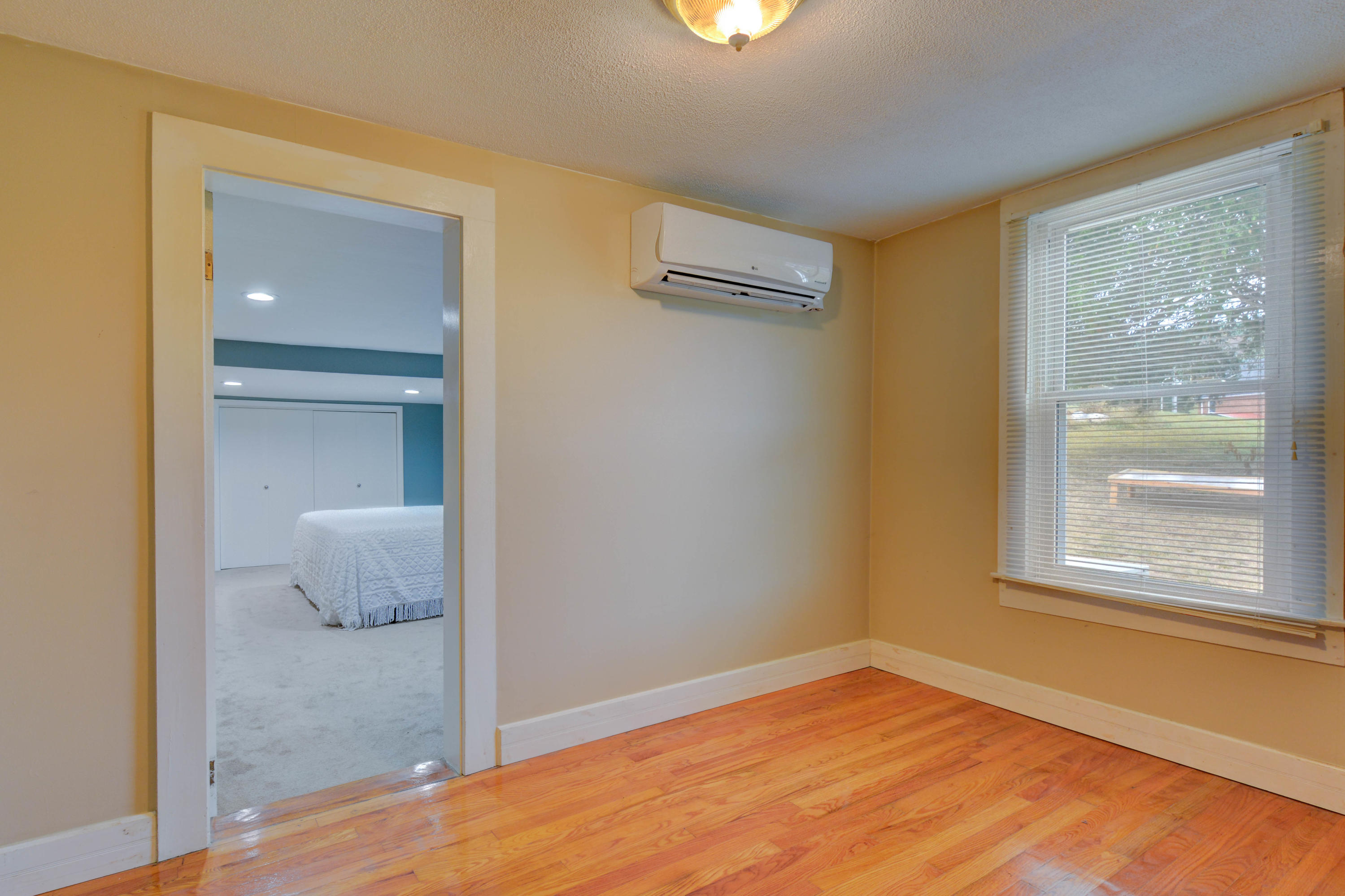 105 Peach Orchard Road Clinton, TN 37716 - Photo 16 of 24 16