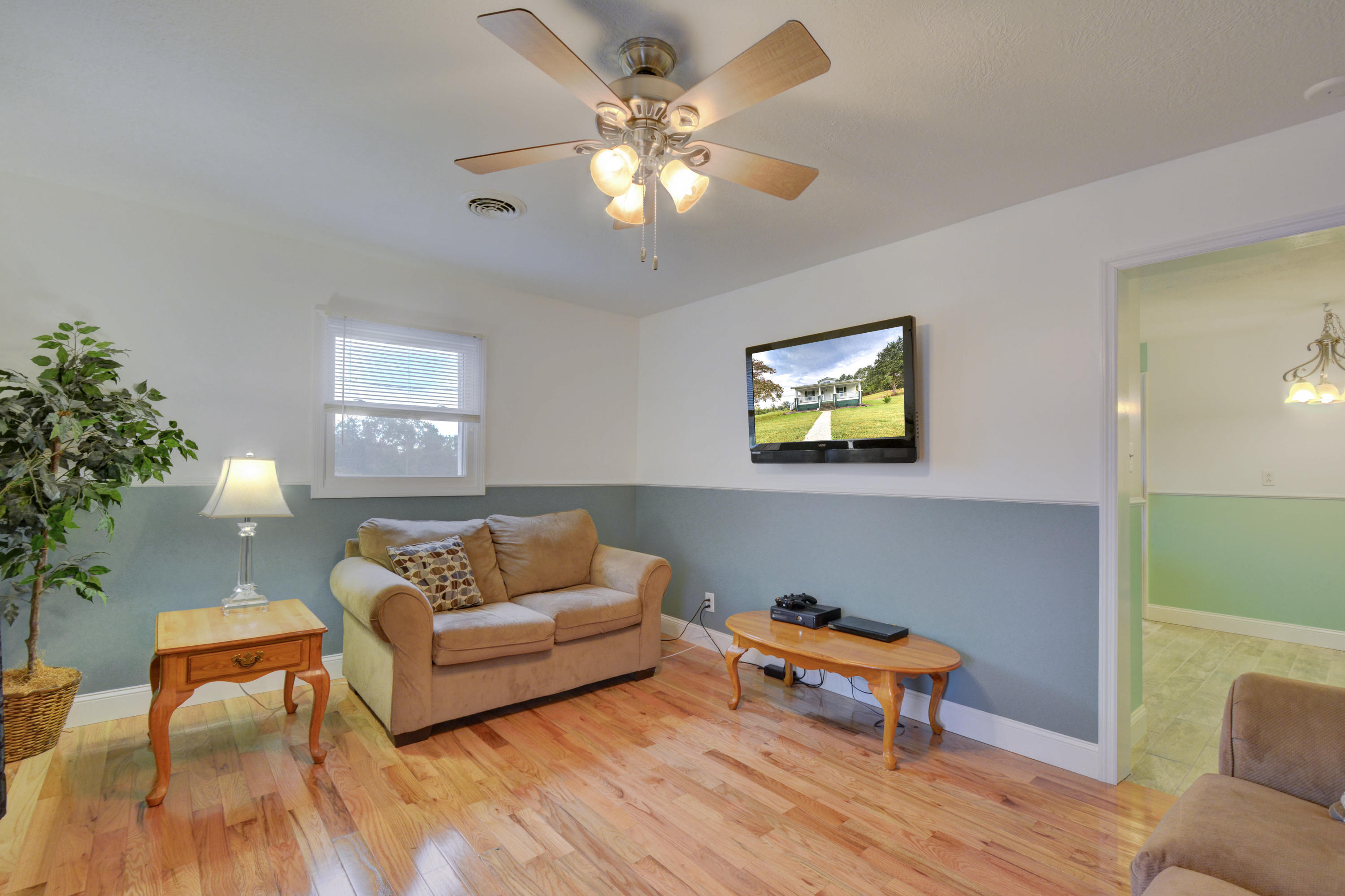 105 Peach Orchard Road Clinton, TN 37716 - Photo 8 of 24 8