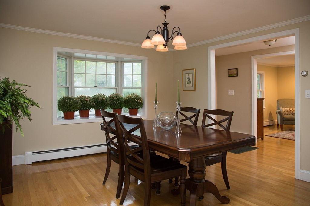 17 Sutherland Road Lexington, MA 02421 - Photo 4 of 13 Gallery Image 4