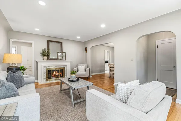 $699,900 | 2730 France Avenue South, St. Louis Park, MN 55416