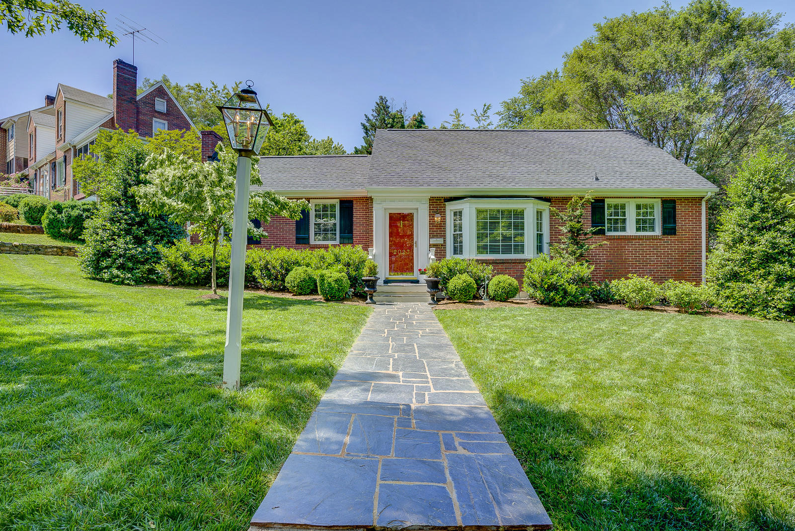 2027 Mt Vernon Road Southwest Roanoke, VA 24015 - Photo 1 of 43 41_79_mls