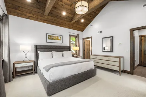 $2,400,000 | 3 Gardenia Drive, Unit M6, Richmond, RI 02898