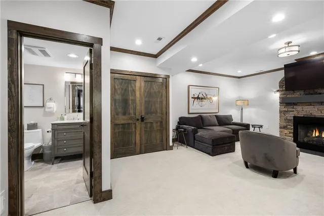 $2,400,000 | 3 Gardenia Drive, Unit M6, Richmond, RI 02898