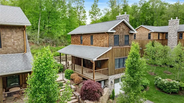 $2,400,000 | 3 Gardenia Drive, Unit M6, Richmond, RI 02898