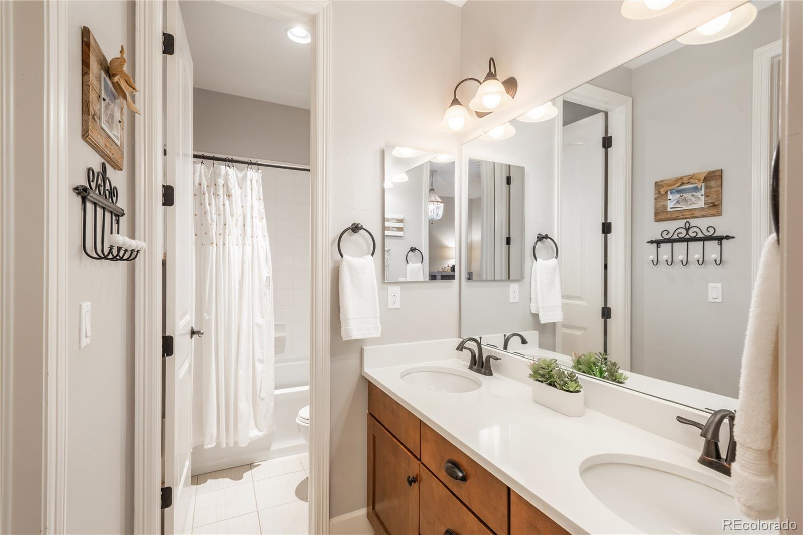 10640 Star Thistle Court Highlands Ranch, CO 80126 - Photo 16 of 39