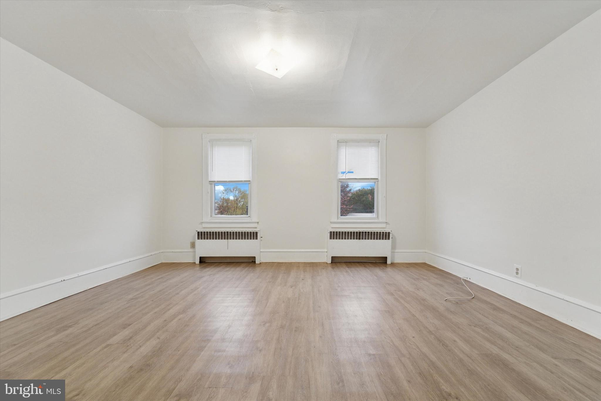 501 West Moreland Road Willow Grove, PA 19090 - Photo 18 of 36 Unit 2 LR