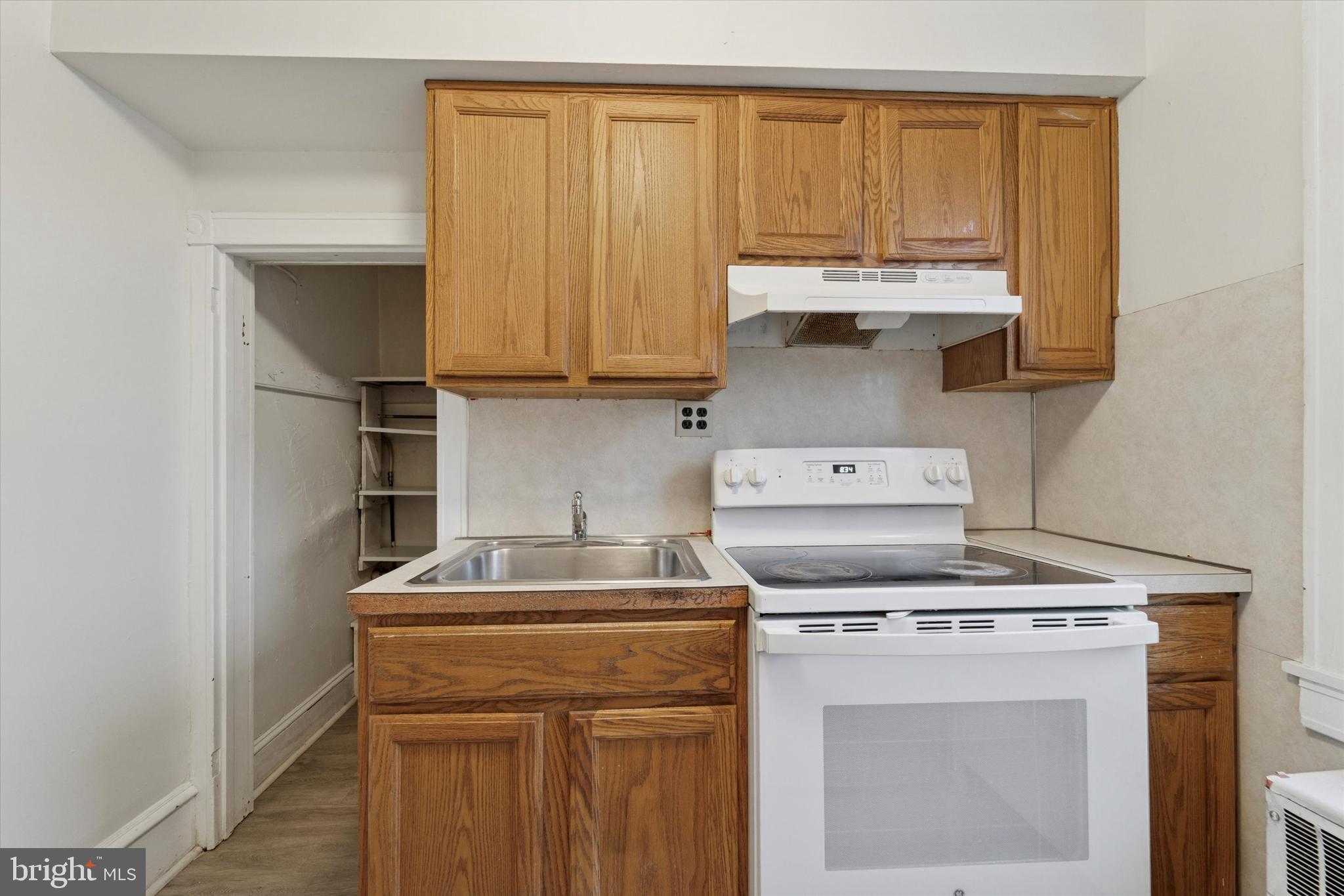501 West Moreland Road Willow Grove, PA 19090 - Photo 28 of 36 Unit 2 Kitchen