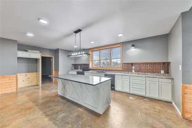 $389,900 | 2834 Cr 3900 N/a Independence Ks 67301 N/a, Independence, KS 67301