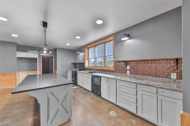 $389,900 | 2834 Cr 3900 N/a Independence Ks 67301 N/a, Independence, KS 67301