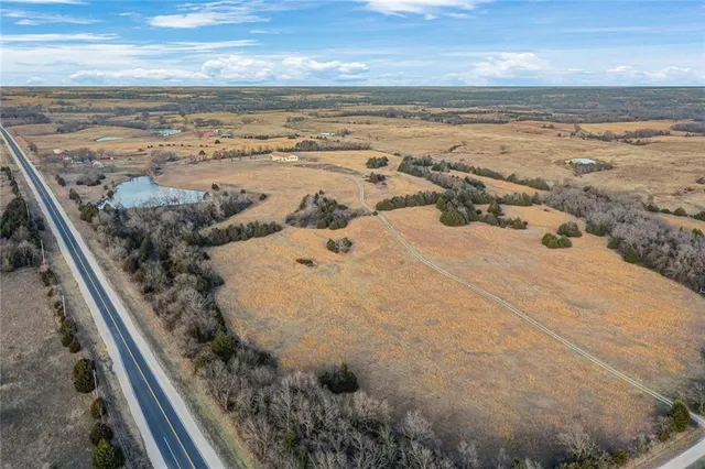 $389,900 | 2834 Cr 3900 N/a Independence Ks 67301 N/a, Independence, KS 67301